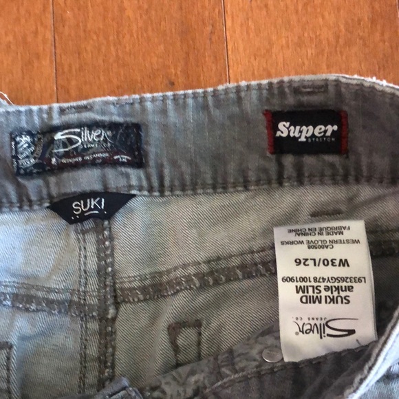 ✨Sale✨ Grey Ripped Silver Jeans - Picture 2 of 4